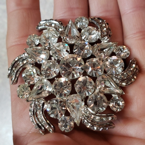 Beautiful crystal brooch - Picture 5 of 5